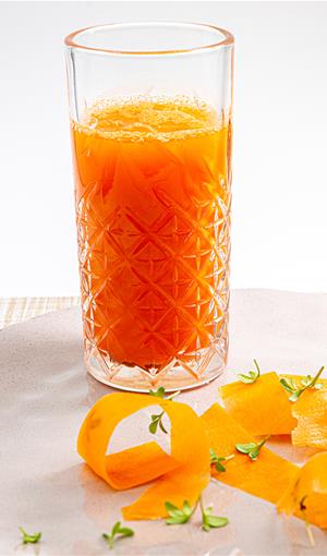 Свежевыжатый морковный  сок